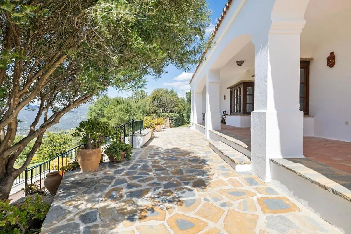 Villa Finca Juan Benitez Santa Cruz Casares Spain