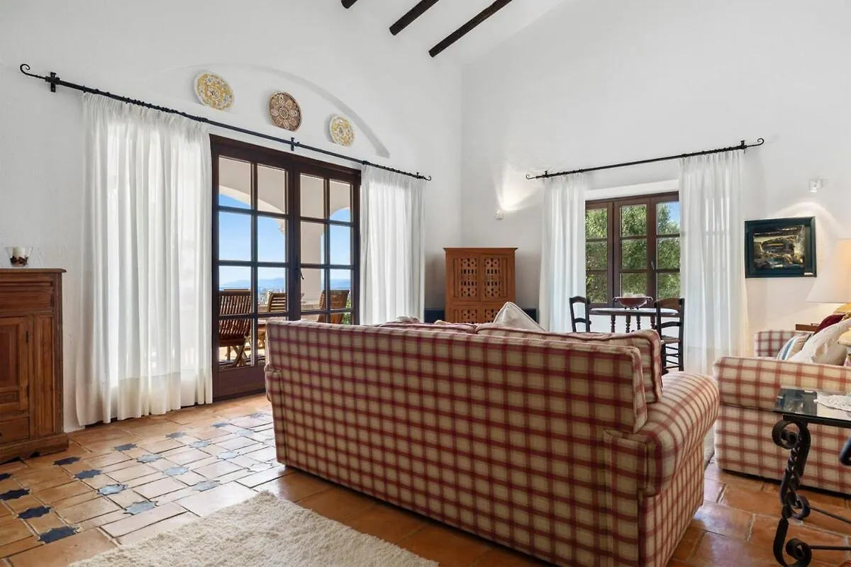 Finca Juan Benitez Santa Cruz Casares 0*,