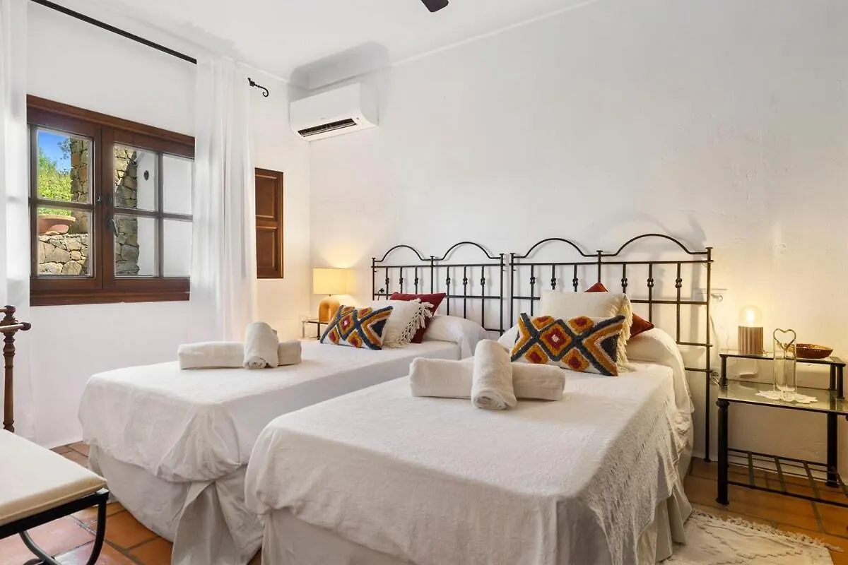 Finca Juan Benitez Santa Cruz Casares Villa