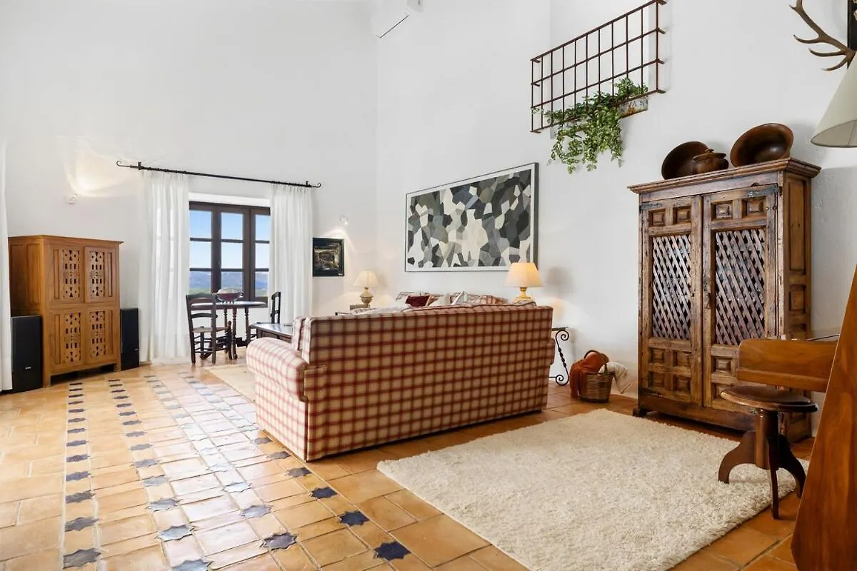 Finca Juan Benitez Santa Cruz Casares Villa